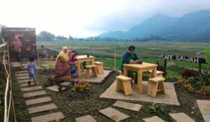 Kepala Desa yang Aktivis Muhammadiyah Ini Berhasil Sulap Desa Pujon Kidul Jadi Wisata Edukasi  