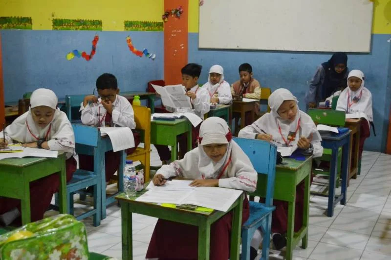 Hadapi Ujian Calistung, Murid Kelas 4 Ini Sudah Tanggap dan Cepat