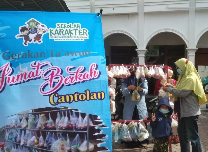 Jumat Berkah SD Muhammadiyah 24 Ada 100 Cantelan Sayur dan Sembako