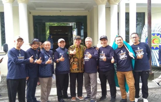 Cara Syiarkan Muhammadiyah ala Kru Ambulans