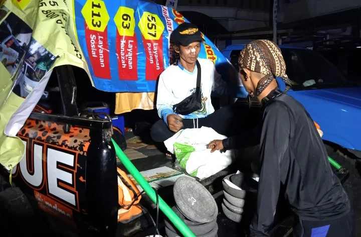 Peserta Jambore SAR Muhammadiyah Ini Bawa Dagangan Cobek, Kreatif