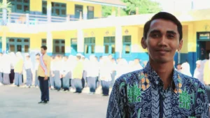 Sinar Sang Surya Dibalik Tambang