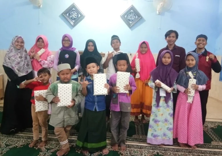 IMM Unair Gelar Darul Arqam untuk Santri TPQ Kampung Binaan