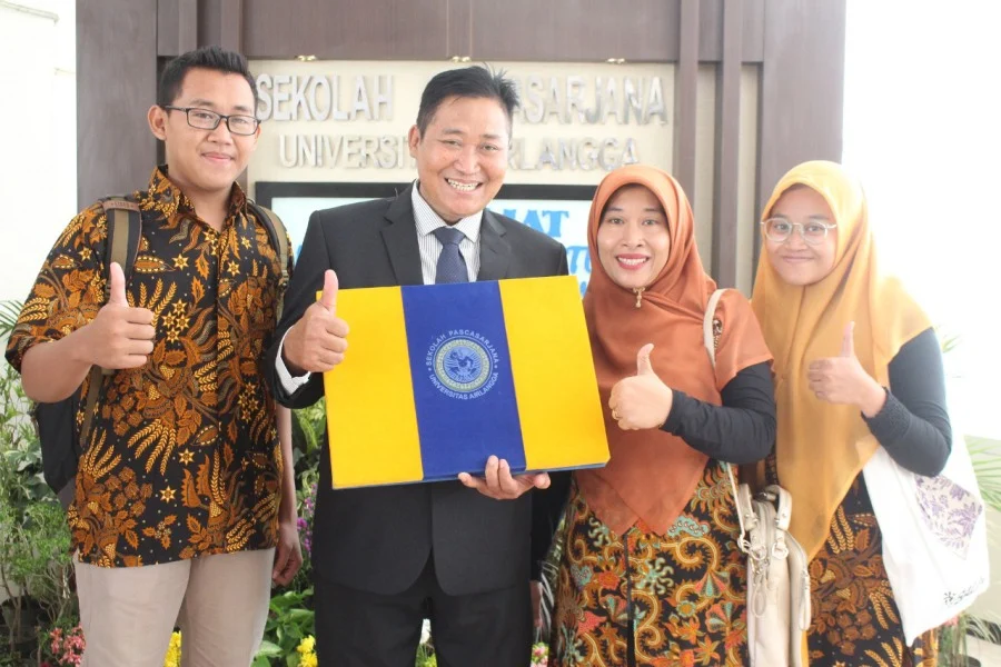 Sholihin Resmi Doktor ke-32 PSDM Unair, Spiritualitas Ihsani Itu Mencipta Manusia Baik