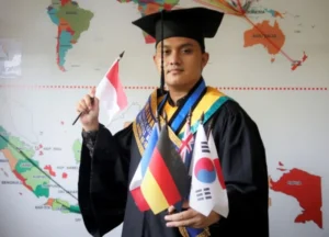 Wisudawan Terbaik UMM Kuasai Sembilan Bahasa