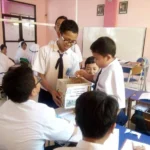 Para Siswa Sisihkan Uang Jajan Tiap Pagi untuk Korban Gempa