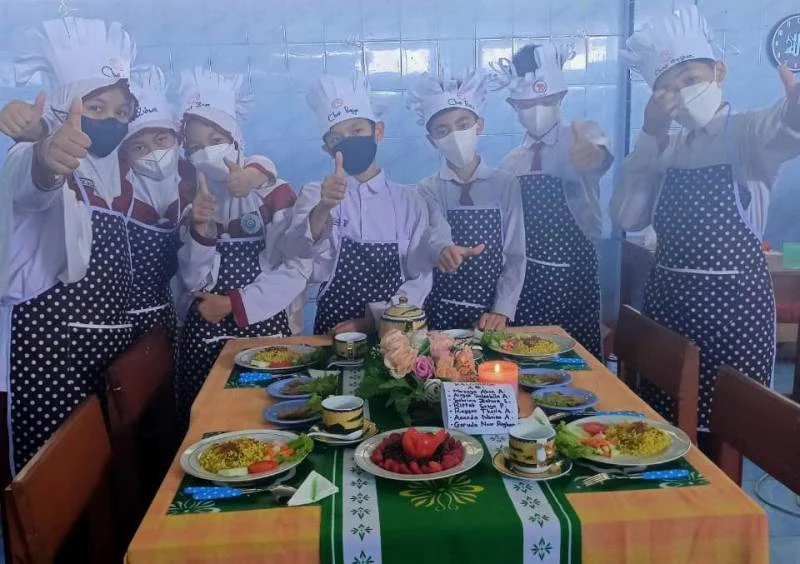 Kelas Jadi Dapur Restoran Timur Tengah, Ada di Sini