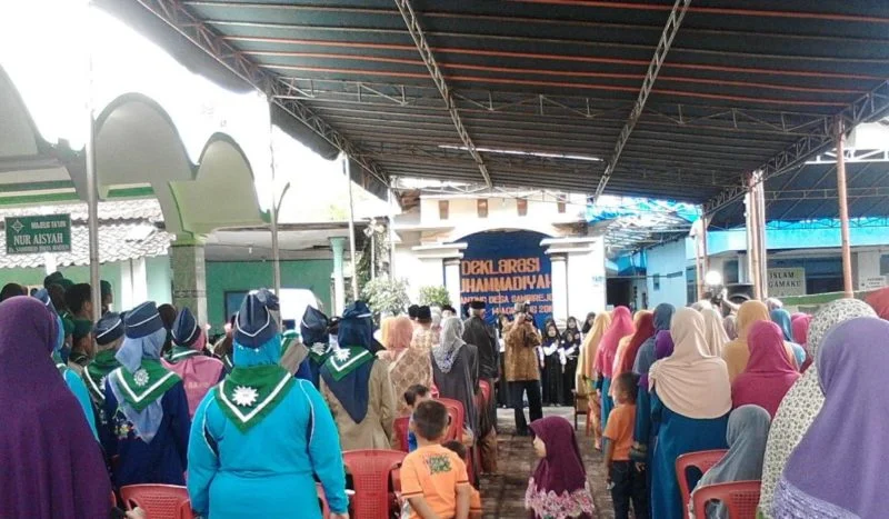 Seperti Bus Antar Kota, Ranting Baru Ini juga Lintas Kota