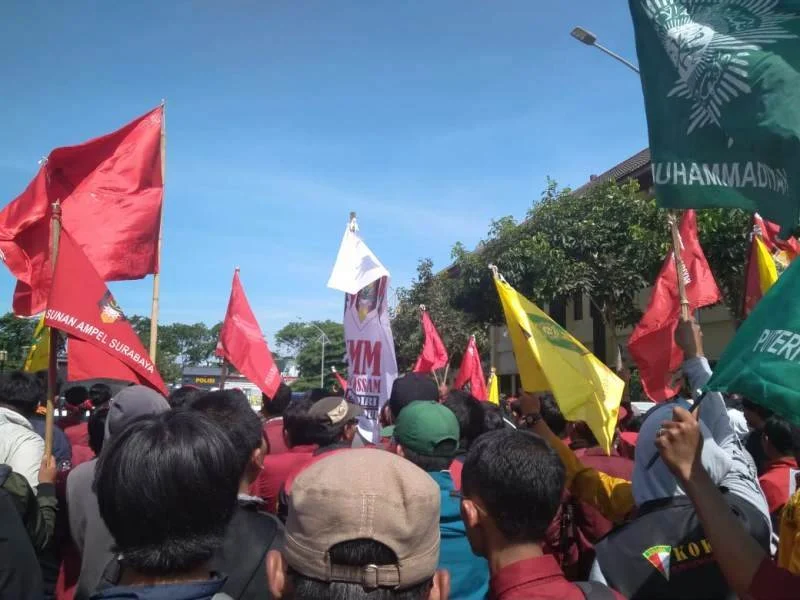 AMM Juga Geruduk Mapolda Jatim