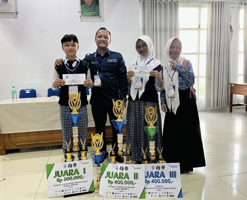 Prestasi Tak Terbantahkan, SMP Muhammadiyah 5 Bungah Raih Empat Trofi di FFU #9