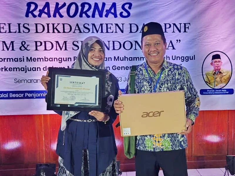 SDMM Peroleh Dikdasmen Award 2024 Sekolah Berprestasi