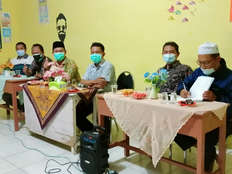 Majelis Dikdasmen Sangkapura Bawean Lakukan Pembinaan Guru