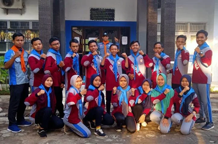 Horor! Ujian Akhir Pecinta Alam, Ambil Syal di Atas Kuburan