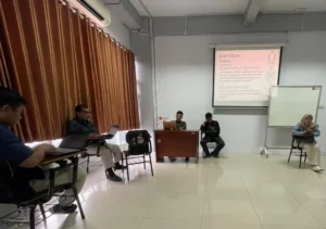 Menahan Kentut Membatalkan Shalat?