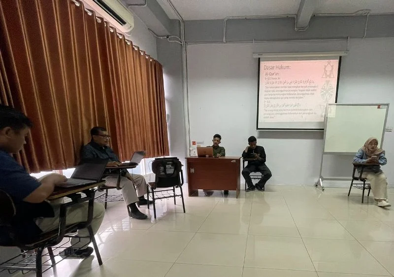 Menahan Kentut Membatalkan Shalat?