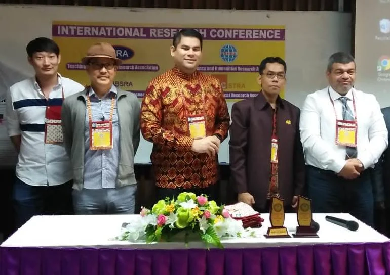 Dosen UAD Bicara Aplikasi Matematika untuk Radar di Bangkok