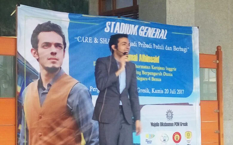 Pencetus Klinik Asuransi Sampah Berbagi Resep Peduli di Perguruan Muhammadiyah Gresik