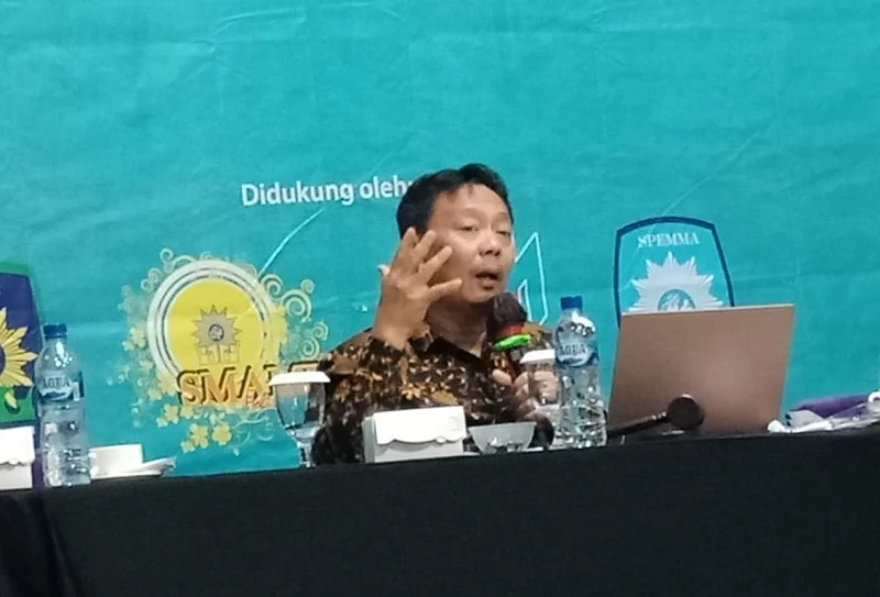 Literasi Tak Sekadar Membaca dan Menulis