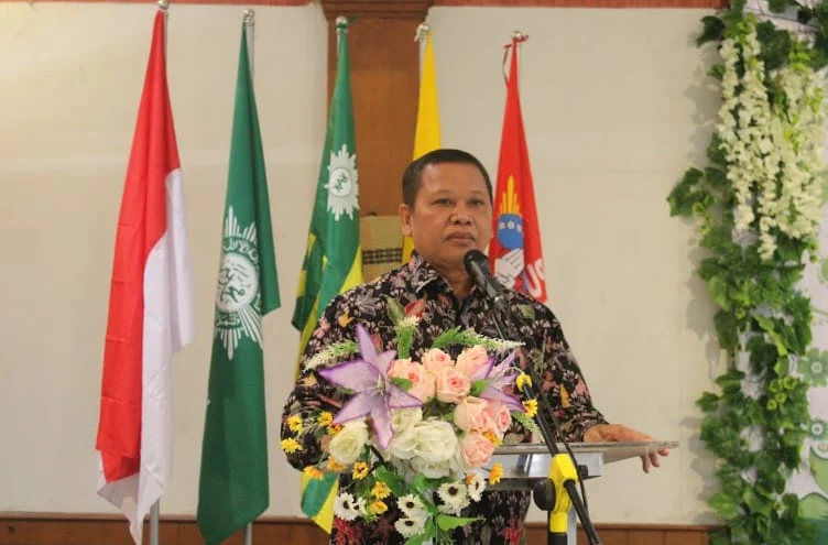 Laskar Giri: Julukan Istimewa Dr Sarwo Edi untuk Lulusan Pertama SD Almadany