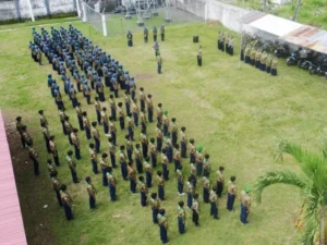 Ada Drone Melayang di Atas Kepala, Sayangnya Dilarang Lihat oleh Kepala Sekolah