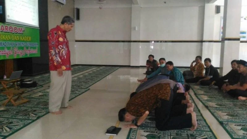 Ibadah Itu Harus Jelas Dalilnya, Tidak Boleh Berdasarkan Logika