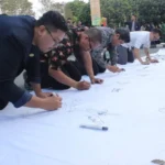 Ribuan Mahasiswa dan Dosen Universitas Aisyiyah Tanda Tangani Petisi Tolak UU KPK Baru