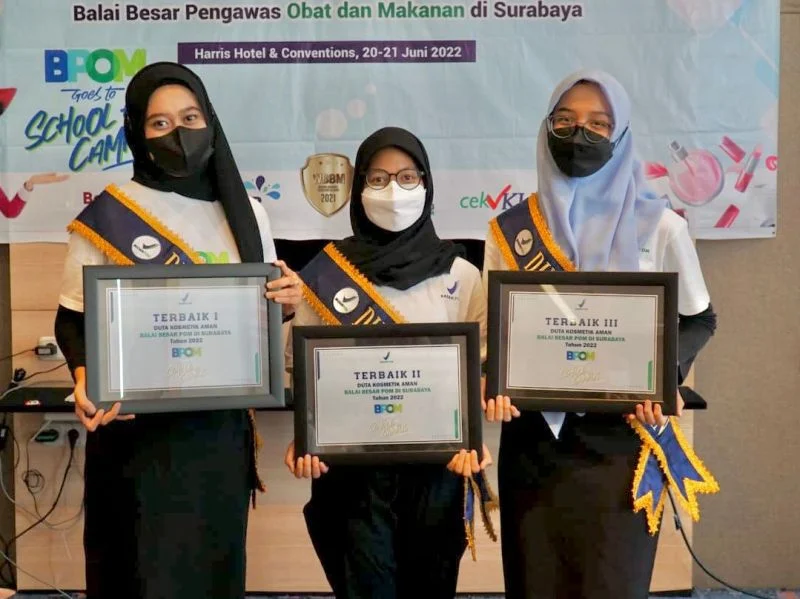 Duta Kosmetik Ini Murid Smamda