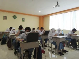 Evaluasi Hasil Belajar Smamita Dimulai