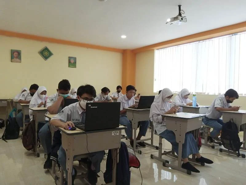 Evaluasi Hasil Belajar Smamita Dimulai