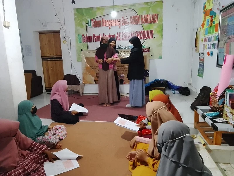 Seks Bebas pada Remaja, Materi Edukasi Mahasiswa UMM pada Anak Panti