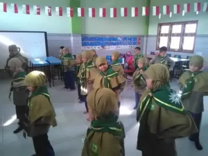Ikuti Gerakan Tari Rampak, Siswa Ini Jadi Ketagihan