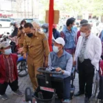 Wali Kota Hadiri Vaksinasi UMSurabaya, Ini Janjinya untuk Kaum Disabilitas