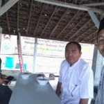 Almarhum Mas Choliq Setia Antar Orang Pusat ke Pelosok