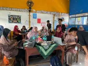 FOSKAM Gresik Gelar Workshop Digitalisasi Alat Praktikum IPA