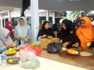 Pesta Rujak Manis ala Paciran Membuka Famgath Makin Asyik