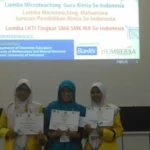 Farhana, Guru Kimia SMAM 10 GKB Juara Lomba Microteaching Nasional