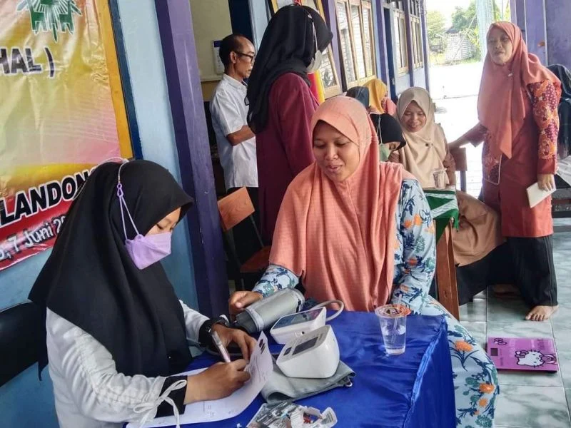 D3 Farmasi Gelar Baksos Begini Respon Warga