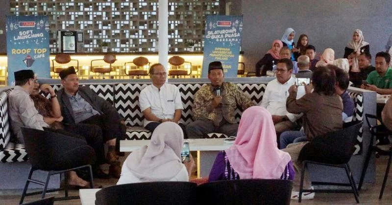 UMM Resmikan Pembukaan Kafe di Atas Kapal