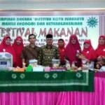 Burger Tahu SMAMX Juaranya Festival Kuliner ‘Aisyiyah 2017