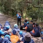 Siswa Spemdalas Belajar Flora Fauna ke Kebun Raya Mangrove Surabaya