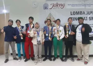 Film Main HP Garapan SMP Mugaru Sabet Medali Emas
