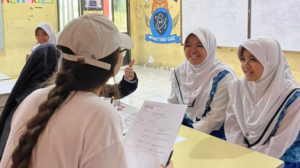 Kolaborasi UMSIDA dengan MTs MUH1TA Hadirkan Examiners dari Luar Negeri