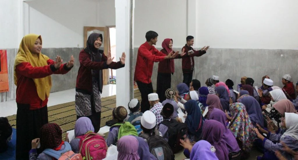 Kisah Pengabdian Kader Baru di Lereng Gunung Bromo