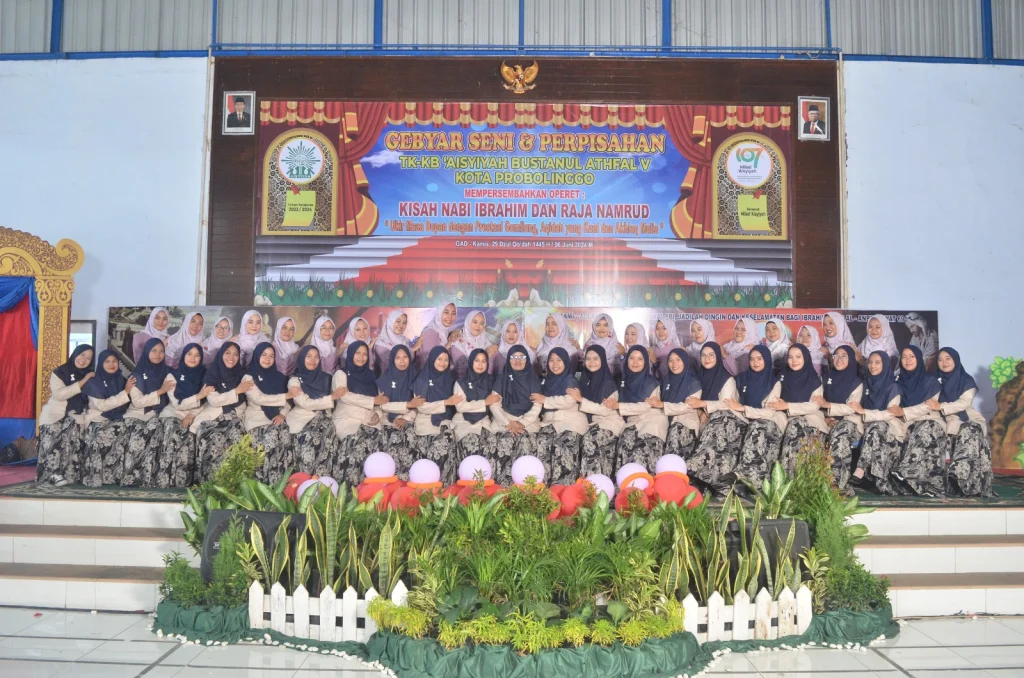 Meriahnya Panggung Gebyar Seni dan Perpisahan TK-KB Aisyiyah V Kota Probolinggo