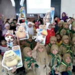 Gob and Friends Jalan-Jalan Menghibur Anak-Anak Limas