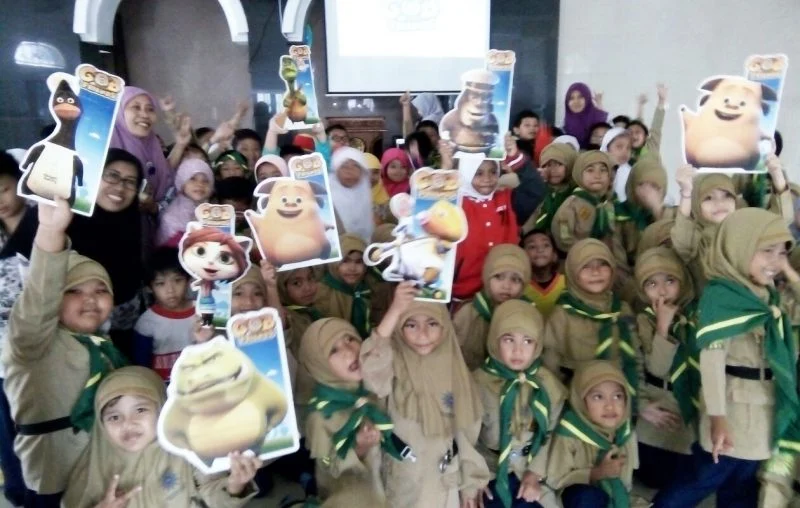 Gob and Friends Jalan-Jalan Menghibur Anak-Anak Limas