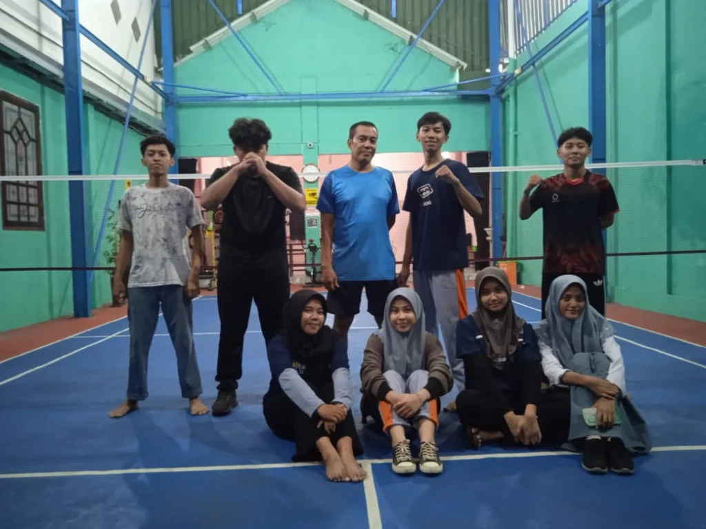 Ekskul Bulu Tangkis SMA Muhammadiyah 4 Lamongan di MBRD Sport Arena: Siap Berkompetisi