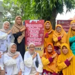 Gandeng Dokter Muda FK UM Surabaya, PDNA Lamongan Gelar Pashmina Goes to Public di Alun-Alun