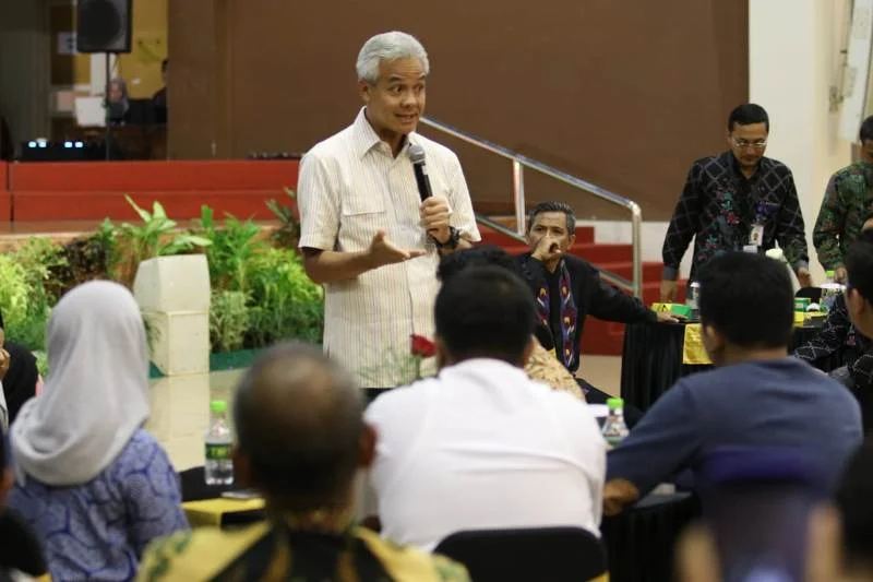 Gathering UMY Undang Gubernur Anies dan Ganjar