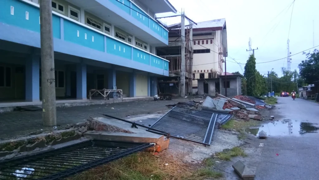 Empat AUM Mamuju Rusak Parah akibat Gempa